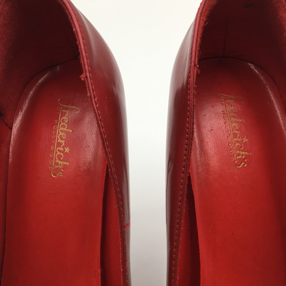 Vintage 4” Deep Red Fredericks of Hollywood Faux Leather Stilettos Size 10 👠🔥 - Picture 9 of 16